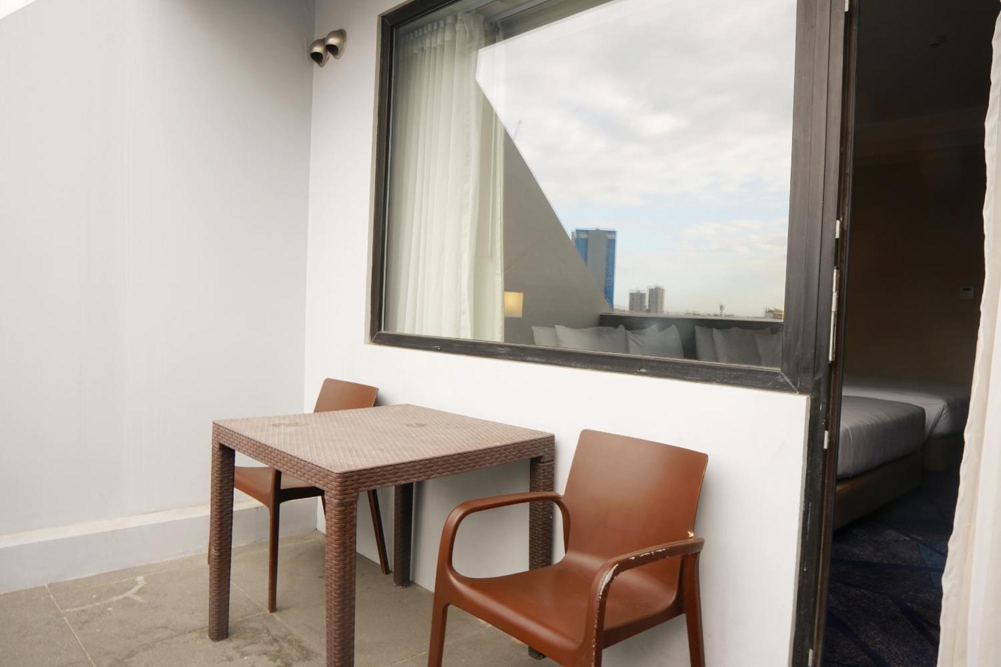 Luxent Hotel Quezon City Buitenkant foto