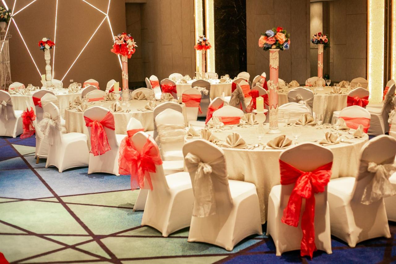 Luxent Hotel Quezon City Buitenkant foto